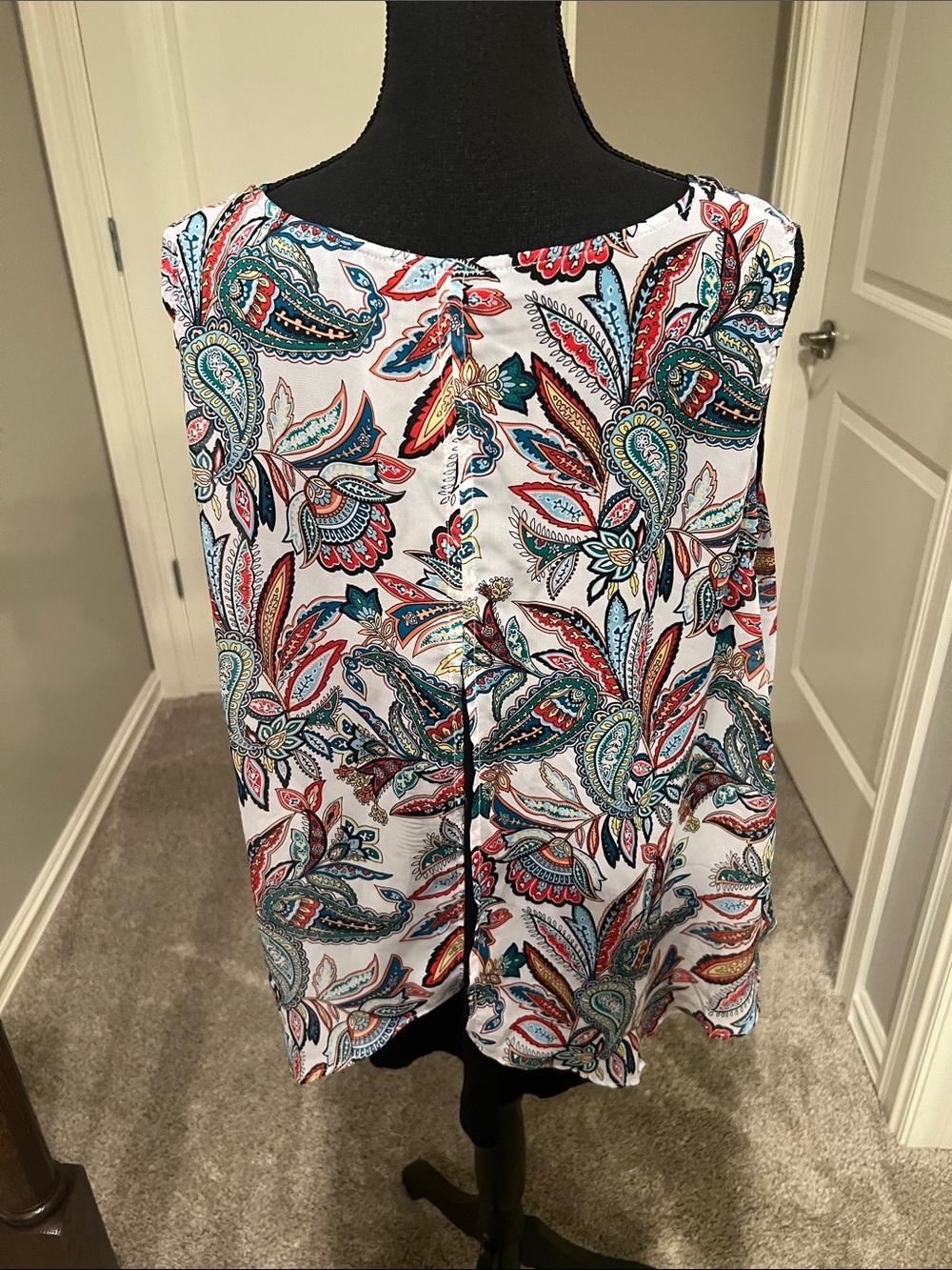 AB Studio Sleeveless V-Neck Top - White with Red, Teal, Navy, Gold - Picture 7 of 11